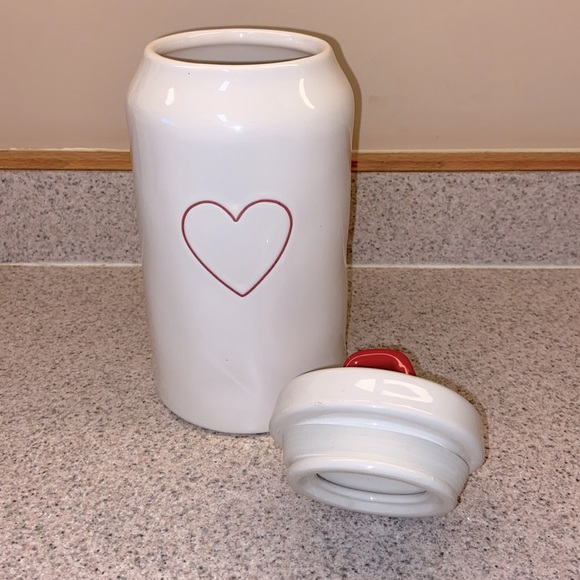 Rae Dunn Artisan Collection Valentine Heart Canister - Picture 6 of 9